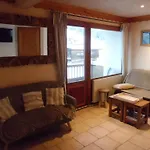 Appartement Cosy A Courchevel 1850 Avec Acces Direct Aux Pistes - Fr-1-514-11